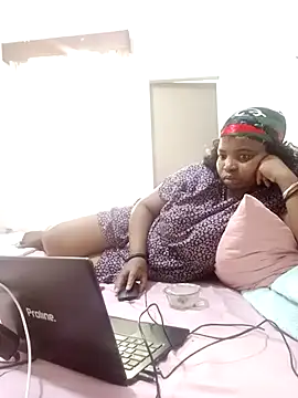 ShySexyBaddiexx online show from November 4, 10:52 am