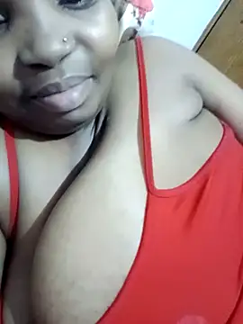 Snapshot of ShySexyBaddiexx chatting on October 7, 9:49 pm ShySexyBaddiexx online show from October 7, 9:49 pm