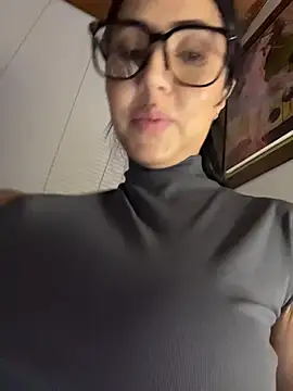 oh nina online show from March 5, 1:13 am