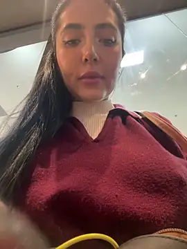 oh nina online show from December 16, 9:52 pm