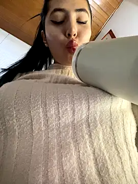 oh nina online show from November 28, 10:21 pm