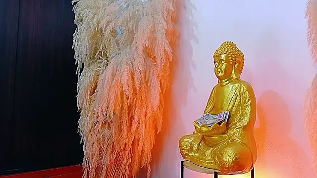 JulietaDavis online show from March 6, 9:37 am