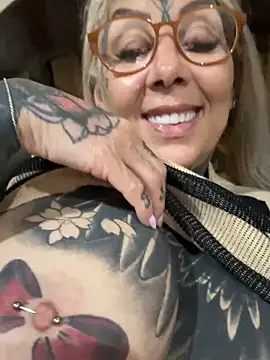 amada39 online show from November 3, 6:18 am