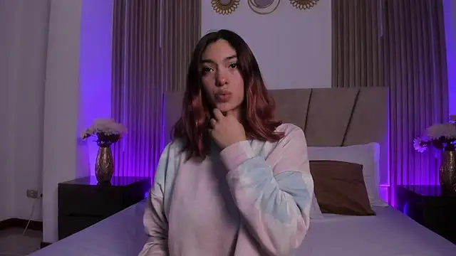Snapshot of Victoria_Beaumont chatting on July 16, 7:33 pm Victoria Beaumont online show from July 16, 7:33 pm