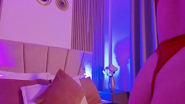 Victoria Beaumont online show from December 5, 11:53 am