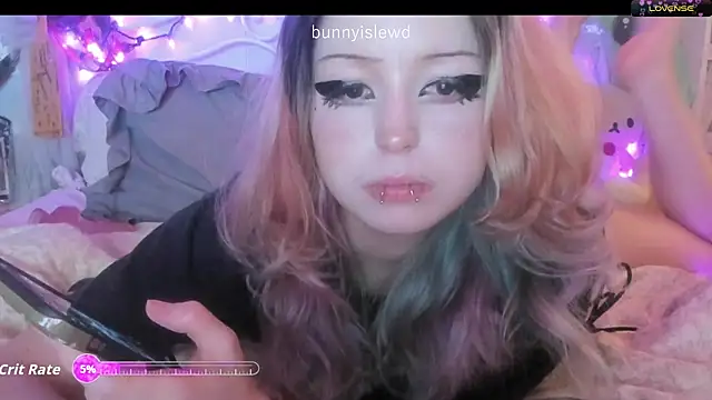 Snapshot of bunnyislewd chatting on May 9, 3:21 am bunnyislewd online show from May 9, 3:21 am