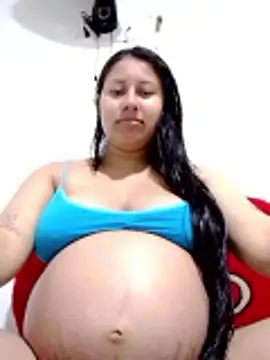 Snapshot of Hot_Rihanna chatting on February 26, 4:51 pm Hot Rihanna online show from February 26, 4:51 pm