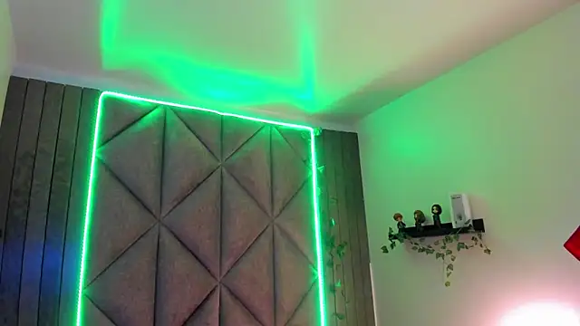 JenaCooper  online show from January 14, 9:18 pm