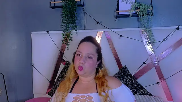 JenaCooper  online show from March 28, 2:56 am