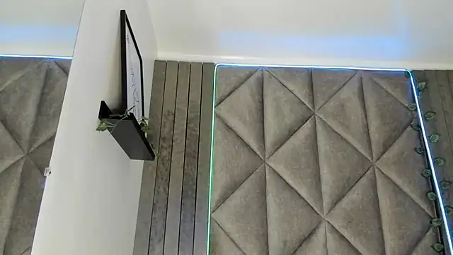 JenaCooper  online show from December 20, 7:50 pm