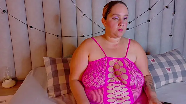 JenaCooper  online show from January 15, 7:39 pm