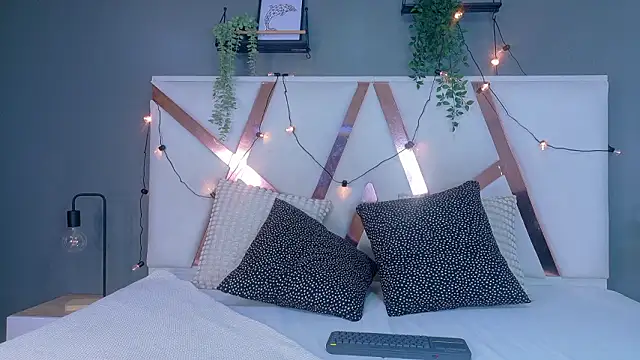 JenaCooper  online show from February 21, 2:46 am