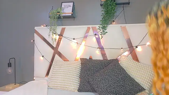 JenaCooper  online show from March 20, 2:45 am