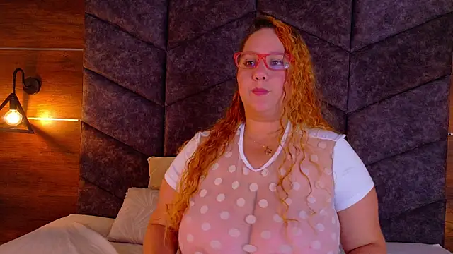 JenaCooper  online show from February 16, 2:10 am