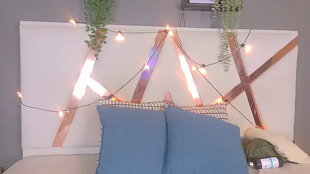 JenaCooper  online show from June 2, 2:55 am