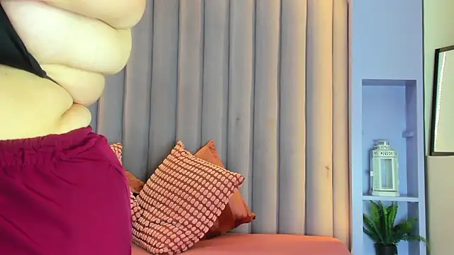 JenaCooper  online show from February 7, 2:52 am