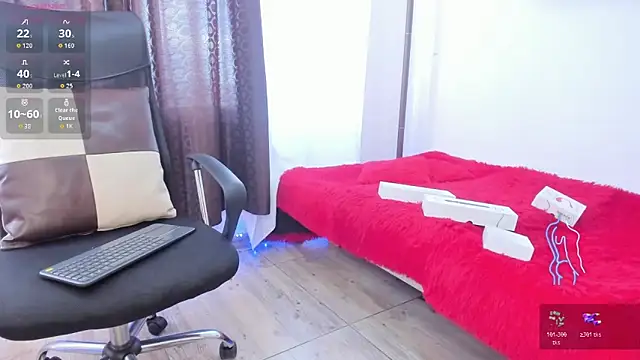 miaroberts69 online show from March 13, 10:15 pm