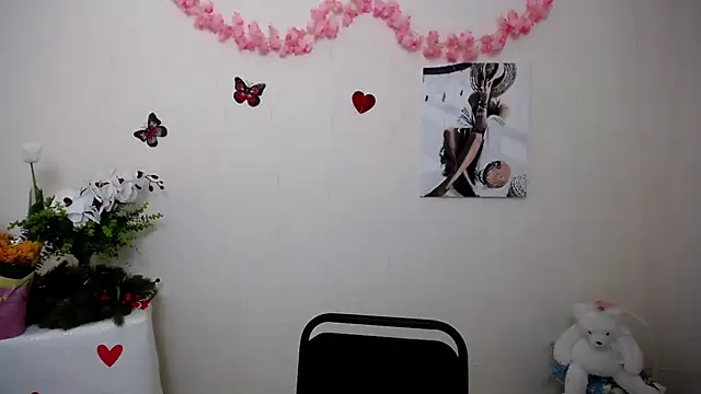 OceanicDawn online show from March 10, 8:51 am