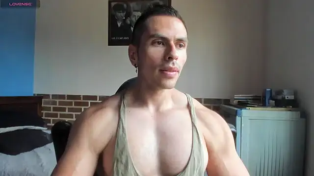 Snapshot of justinkarter chatting on June 30, 4:18 pm justinkarter online show from June 30, 4:18 pm