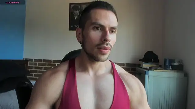 Snapshot of justinkarter chatting on July 15, 4:14 pm justinkarter online show from July 15, 4:14 pm