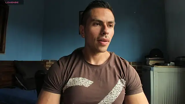 Snapshot of justinkarter chatting on September 26, 5:42 pm justinkarter online show from September 26, 5:42 pm