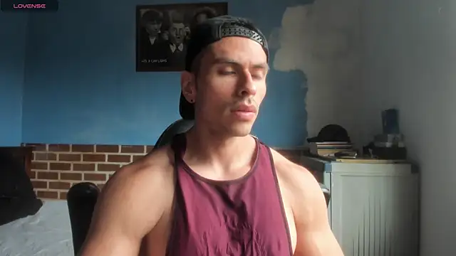 Snapshot of justinkarter chatting on June 6, 3:06 pm justinkarter online show from June 6, 3:06 pm