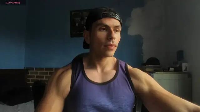 Snapshot of justinkarter chatting on June 19, 5:30 pm justinkarter online show from June 19, 5:30 pm