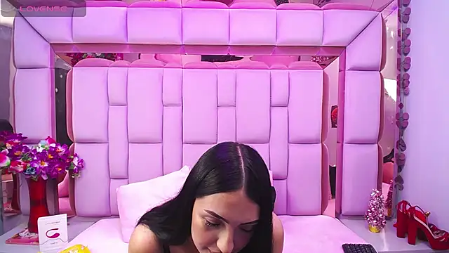 Issabela Mackey  online show from December 21, 4:36 am