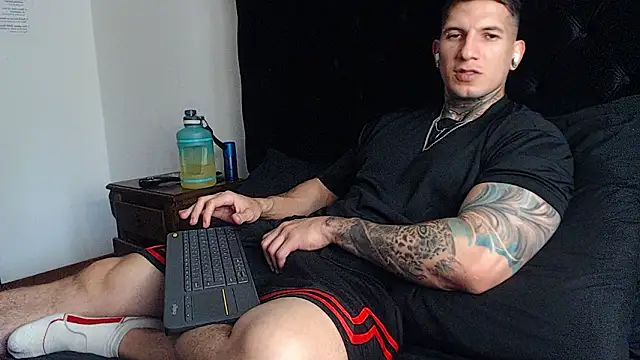 Shane Clay online show from February 23, 6:52 pm