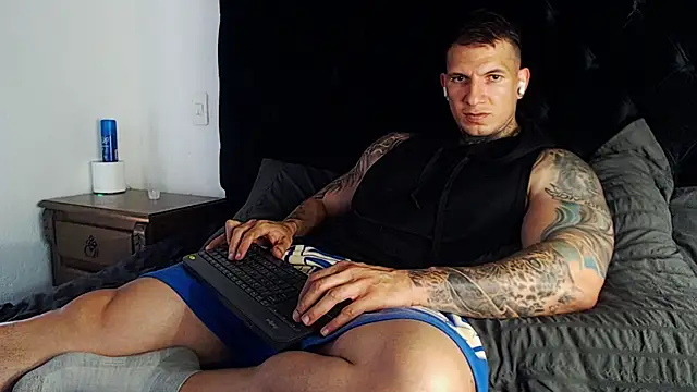 Shane Clay online show from April 13, 7:18 pm