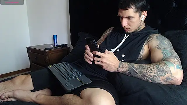 Shane Clay online show from February 3, 6:46 pm