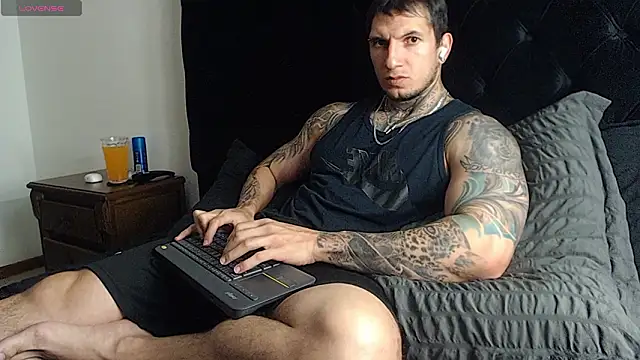 Shane Clay online show from February 9, 7:01 pm