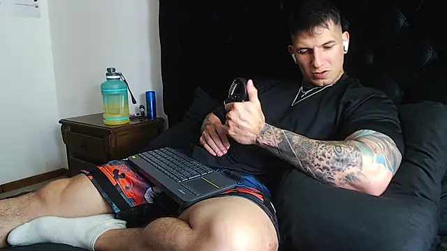 Shane Clay online show from March 3, 5:53 pm