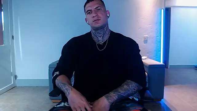 Shane Clay online show from May 20, 9:56 pm