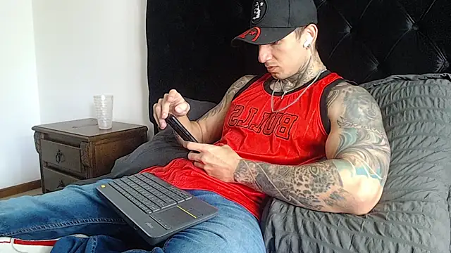 Shane Clay online show from January 6, 6:34 pm