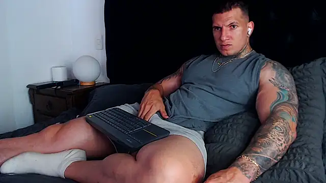 Shane Clay online show from May 27, 6:26 pm