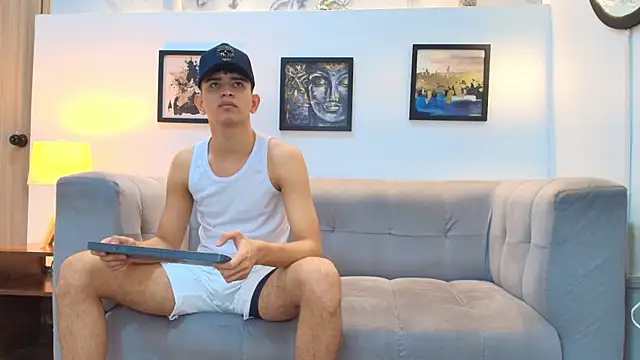 TWINKS FRIENDS online show from February 20, 1:24 pm