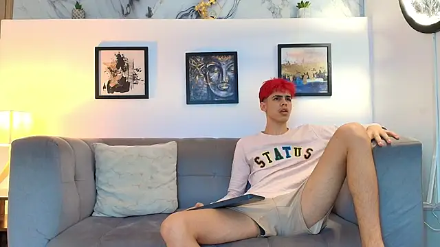 Snapshot of TWINKS_FRIENDS chatting on May 21, 1:30 pm TWINKS FRIENDS online show from May 21, 1:30 pm