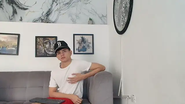 TWINKS FRIENDS online show from March 14, 1:06 pm