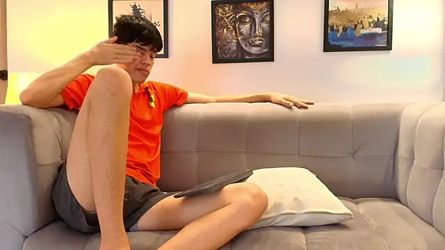 TWINKS FRIENDS online show from April 13, 1:26 pm