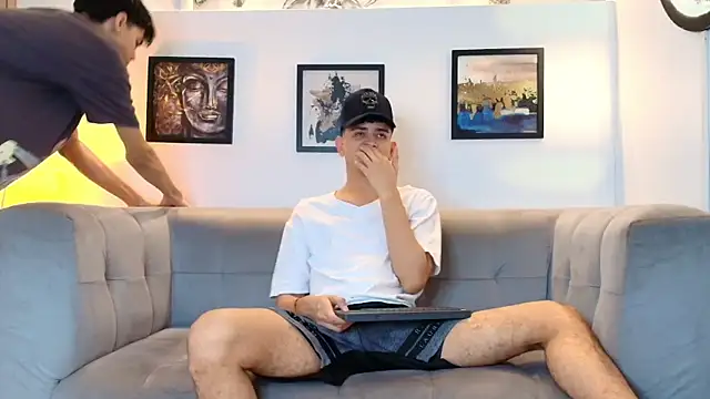 TWINKS FRIENDS online show from March 17, 1:14 pm