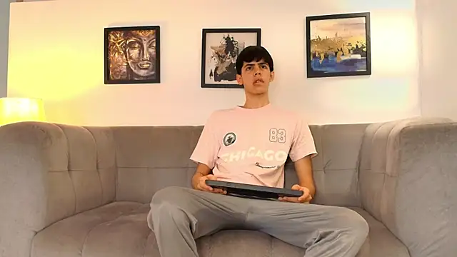 TWINKS FRIENDS online show from March 31, 1:13 pm