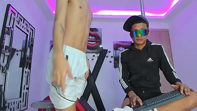 TWINKS FRIENDS online show from September 30, 7:25 am