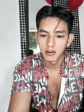 Snapshot of Hiroshi_Shen chatting on October 13, 12:29 pm Hiroshi Shen online show from October 13, 12:29 pm