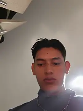 Snapshot of Hiroshi_Shen chatting on June 17, 9:52 am Hiroshi Shen online show from June 17, 9:52 am