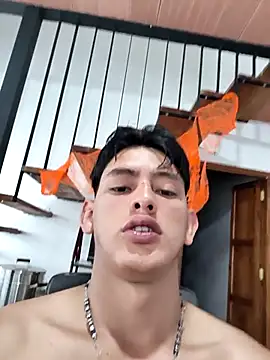 Hiroshi Shen online show from November 3, 12:09 pm