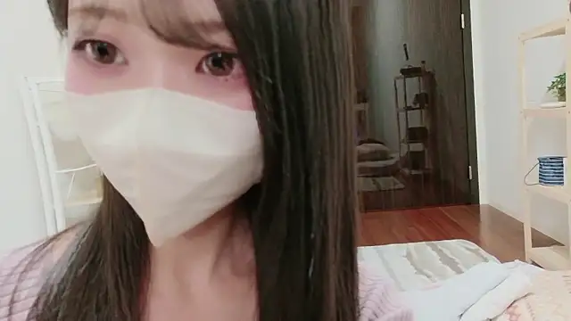 Snapshot of OSUSHI-CHAN chatting on June 16, 4:18 pm OSUSHI-CHAN online show from June 16, 4:18 pm