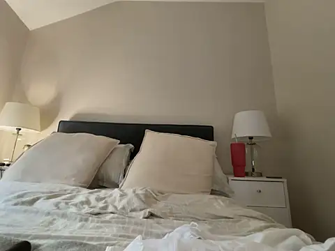 Snapshot of FrancescaXO chatting on October 3, 2:18 pm FrancescaXO online show from October 3, 2:18 pm