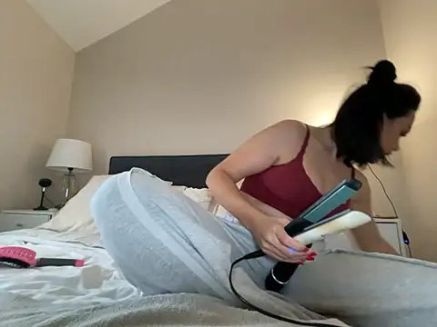 FrancescaXO online show from December 20, 2:31 pm