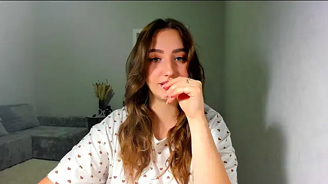 Wise Bunny online show from February 14, 11:32 am